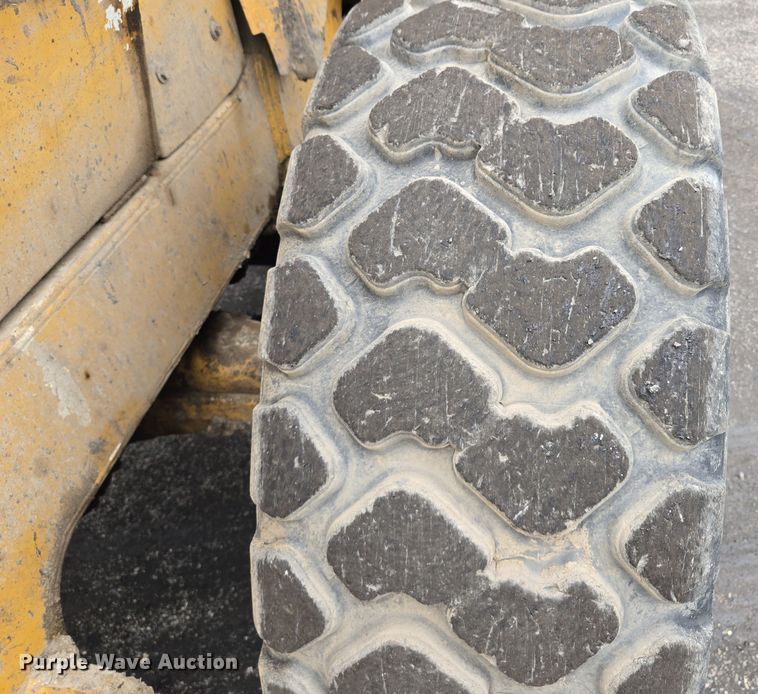 image for item EM7079 1990 Caterpillar 926E wheel loader