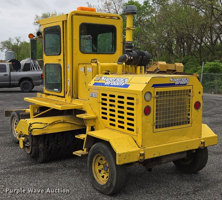 image for item EM7080 2007 Superior Broom DT80-J broom