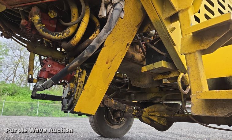 image for item EM7080 2007 Superior Broom DT80-J broom