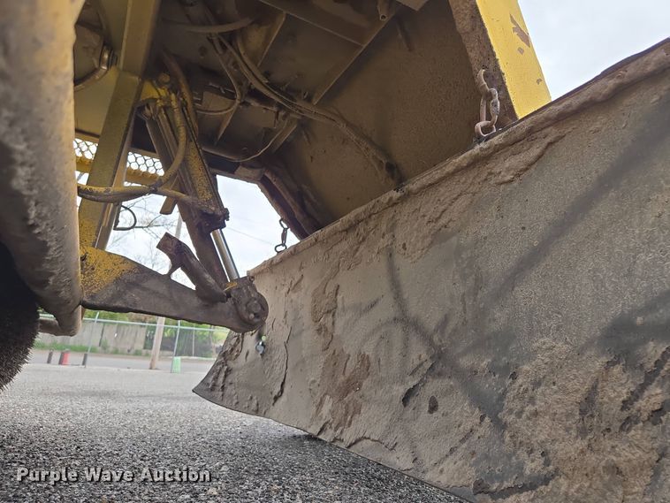 image for item EM7080 2007 Superior Broom DT80-J broom