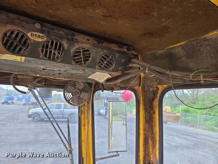 image for item EM7080 2007 Superior Broom DT80-J broom