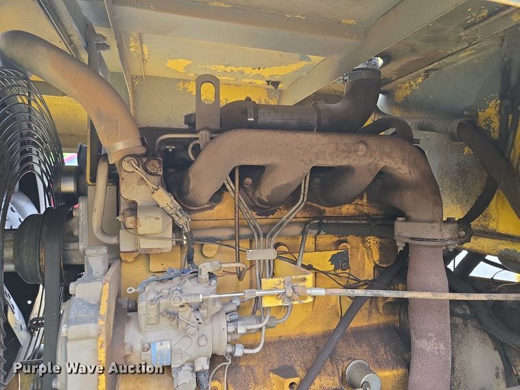 image for item EM7080 2007 Superior Broom DT80-J broom