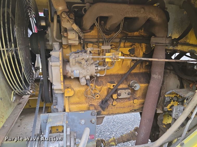 image for item EM7080 2007 Superior Broom DT80-J broom