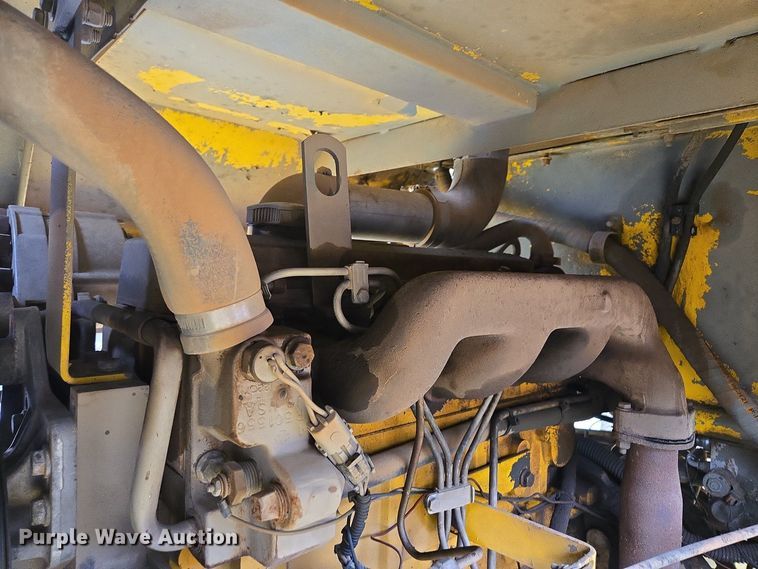 image for item EM7080 2007 Superior Broom DT80-J broom