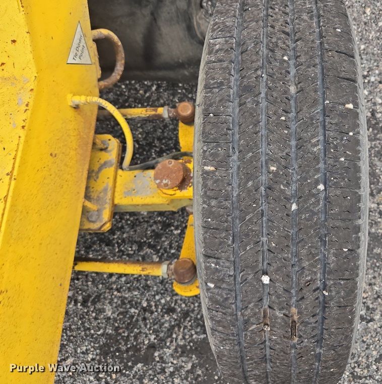 image for item EM7080 2007 Superior Broom DT80-J broom