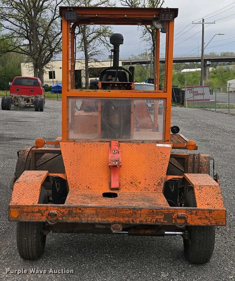 image for item EM7081 2009 Broce RJ-350 broom