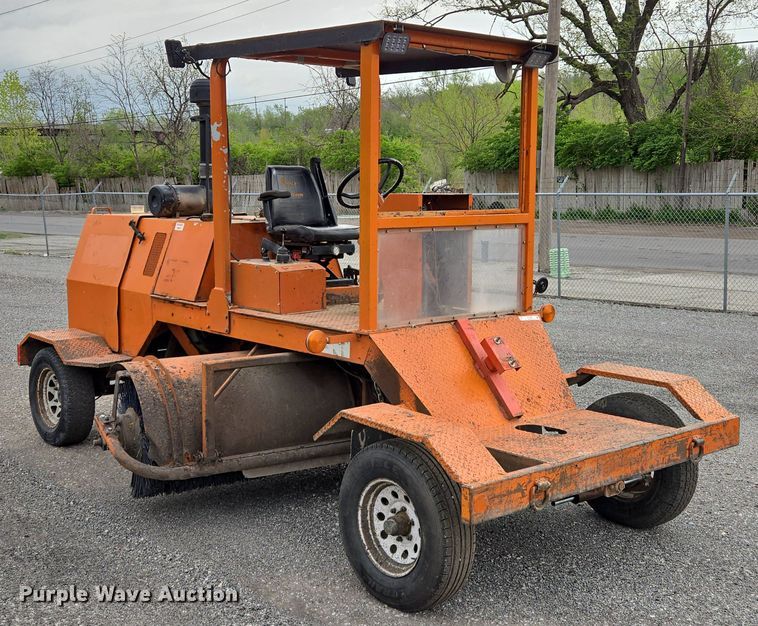 image for item EM7081 2009 Broce RJ-350 broom