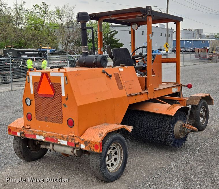 image for item EM7081 2009 Broce RJ-350 broom