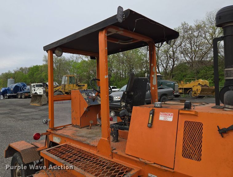 image for item EM7081 2009 Broce RJ-350 broom