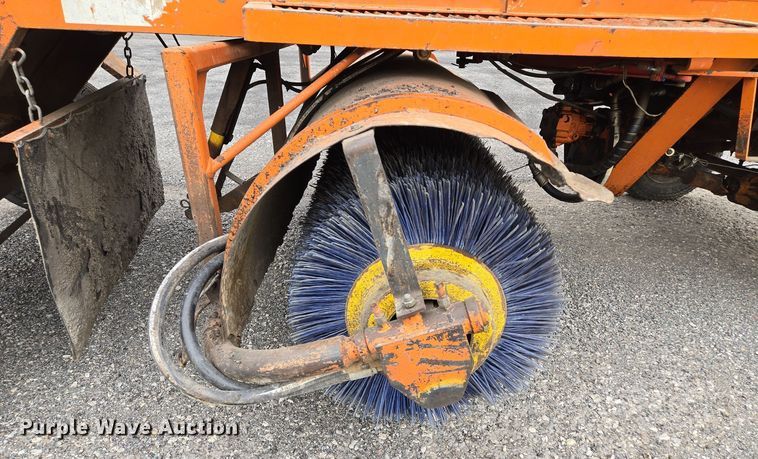 image for item EM7081 2009 Broce RJ-350 broom