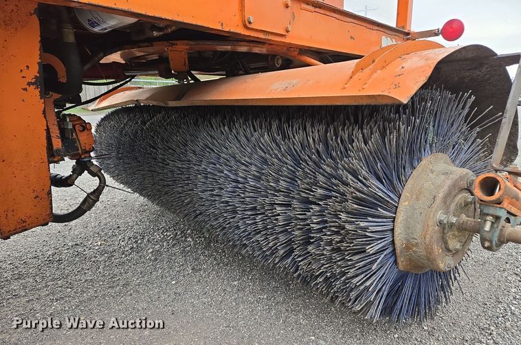 image for item EM7081 2009 Broce RJ-350 broom