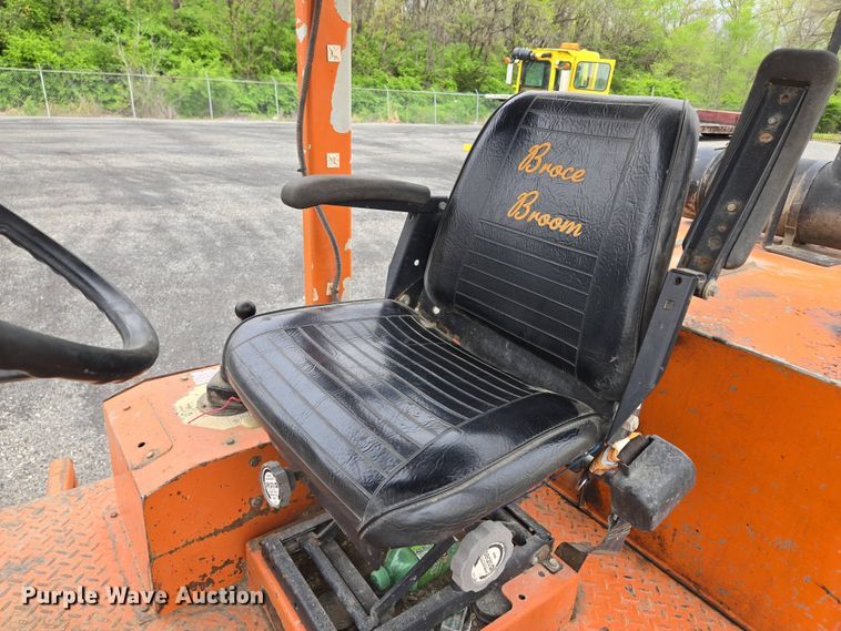 image for item EM7081 2009 Broce RJ-350 broom