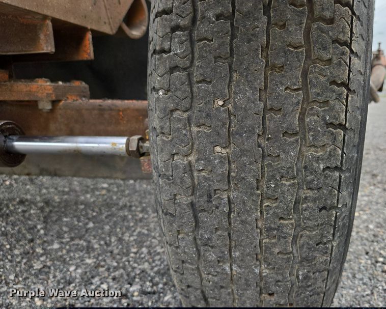 image for item EM7081 2009 Broce RJ-350 broom