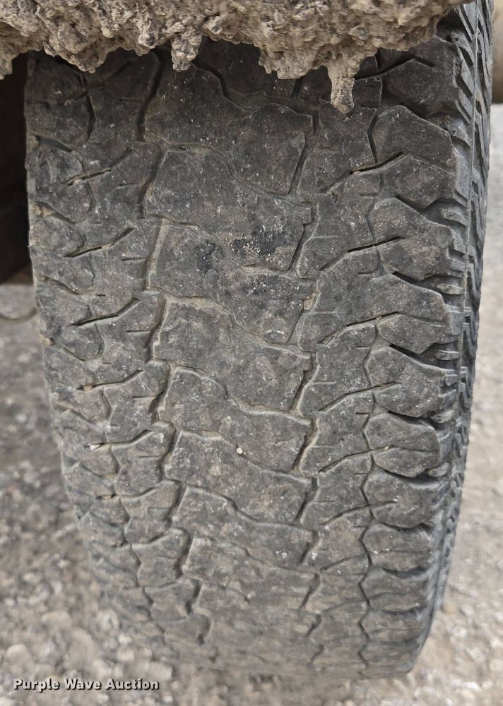 image for item EM7081 2009 Broce RJ-350 broom