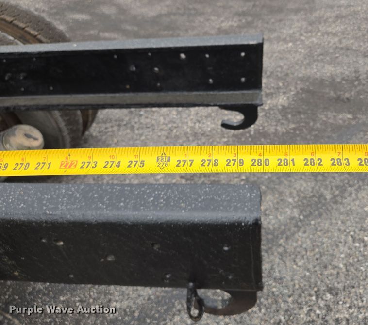 image for item EM7082 1996 Kenworth T800B truck cab and chassis