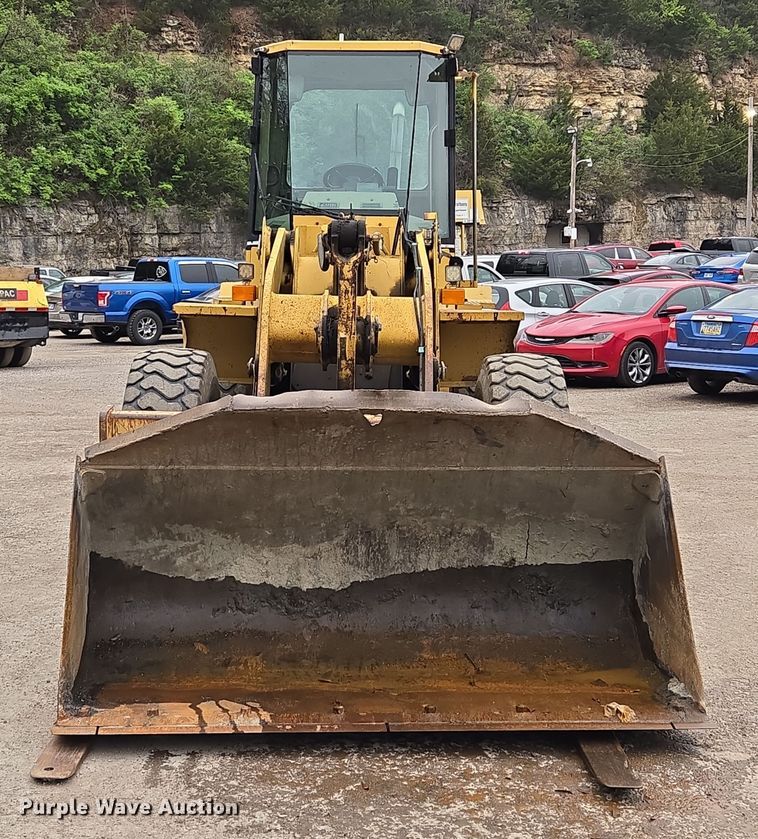 image for item EM7084 1995 Caterpillar 928F wheel loader