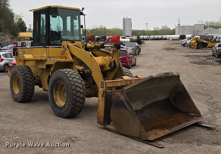 image for item EM7084 1995 Caterpillar 928F wheel loader