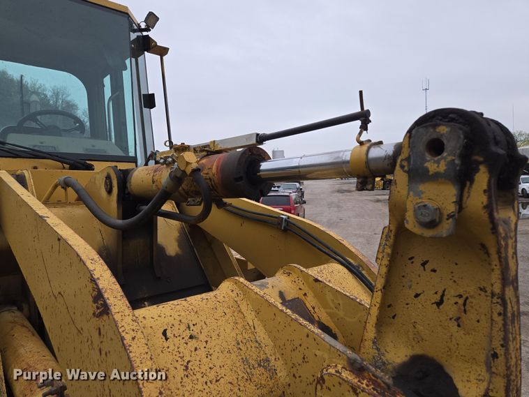 image for item EM7084 1995 Caterpillar 928F wheel loader