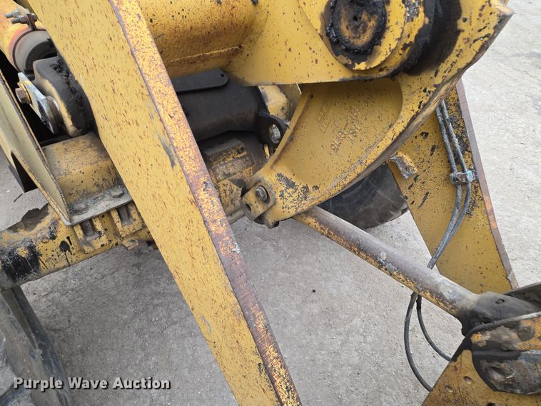 image for item EM7084 1995 Caterpillar 928F wheel loader