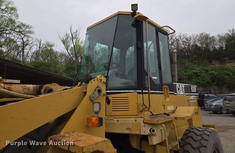image for item EM7084 1995 Caterpillar 928F wheel loader