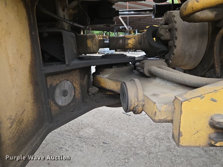 image for item EM7084 1995 Caterpillar 928F wheel loader