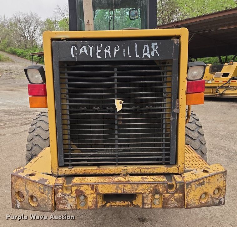 image for item EM7084 1995 Caterpillar 928F wheel loader