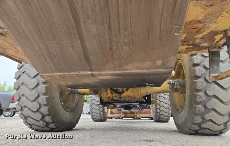 image for item EM7084 1995 Caterpillar 928F wheel loader