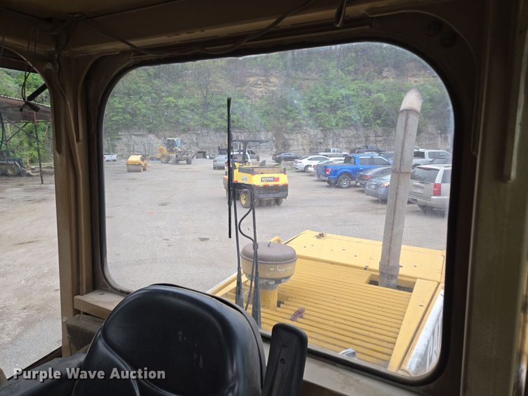 image for item EM7084 1995 Caterpillar 928F wheel loader