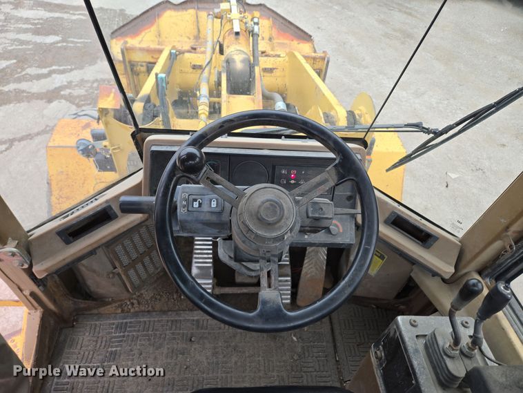 image for item EM7084 1995 Caterpillar 928F wheel loader