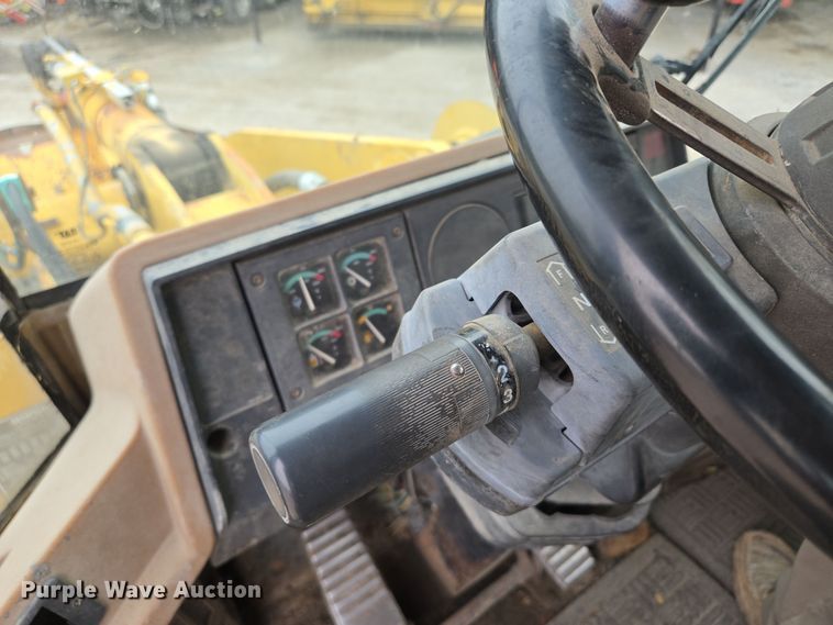 image for item EM7084 1995 Caterpillar 928F wheel loader