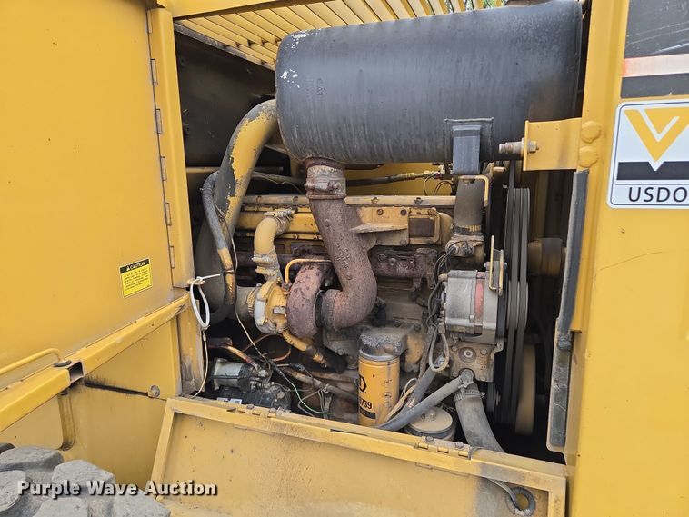 image for item EM7084 1995 Caterpillar 928F wheel loader