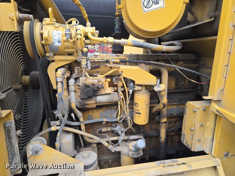 image for item EM7084 1995 Caterpillar 928F wheel loader