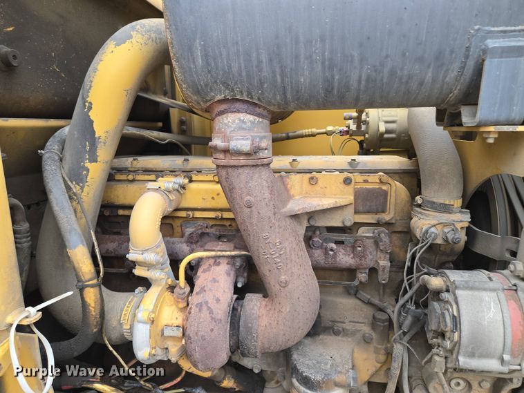 image for item EM7084 1995 Caterpillar 928F wheel loader