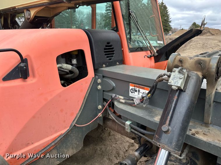 image for item EN3014 2005 JLG G9-43A telehandler