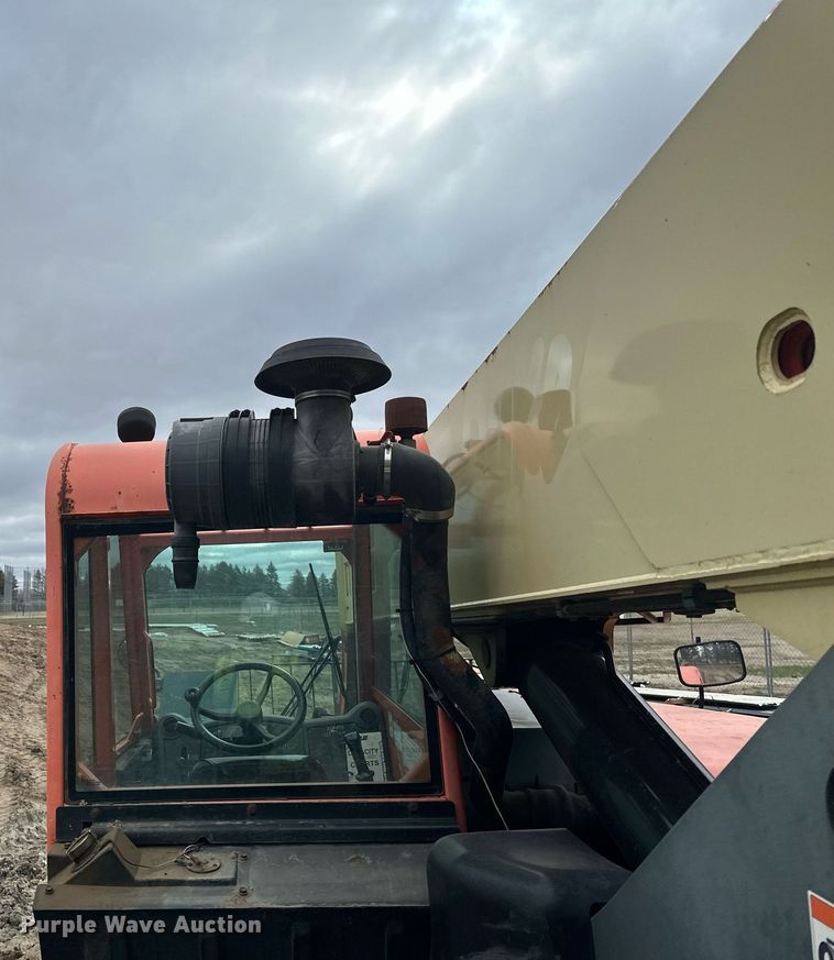 image for item EN3014 2005 JLG G9-43A telehandler