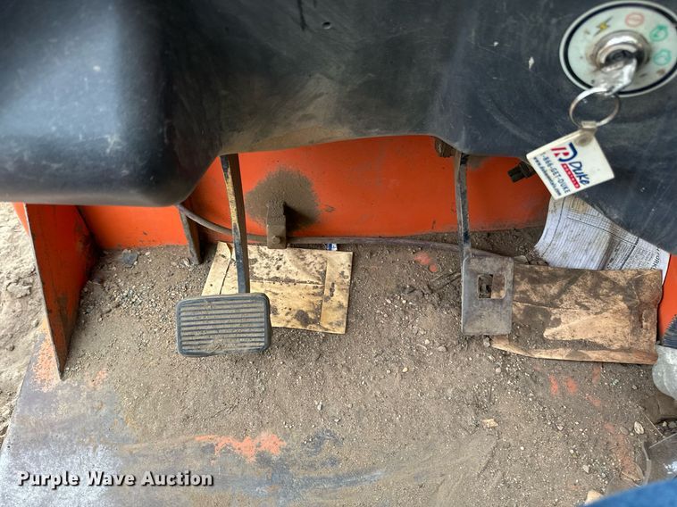 image for item EN3014 2005 JLG G9-43A telehandler