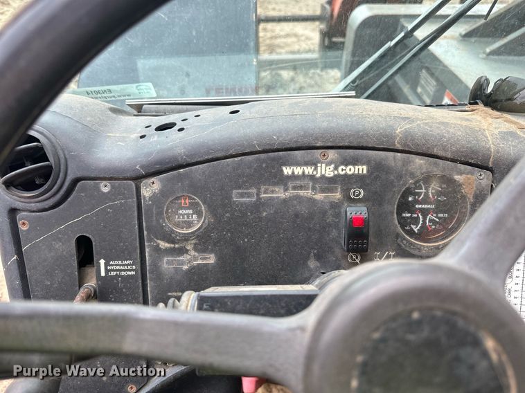 image for item EN3014 2005 JLG G9-43A telehandler