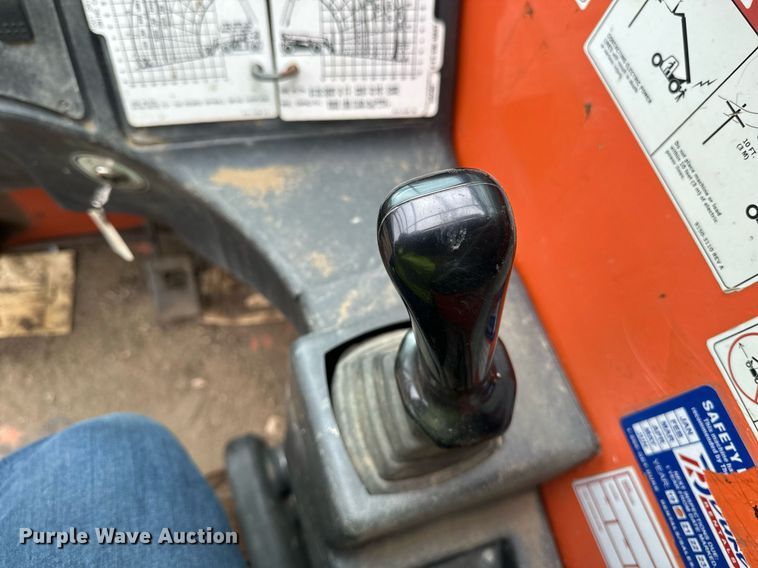 image for item EN3014 2005 JLG G9-43A telehandler