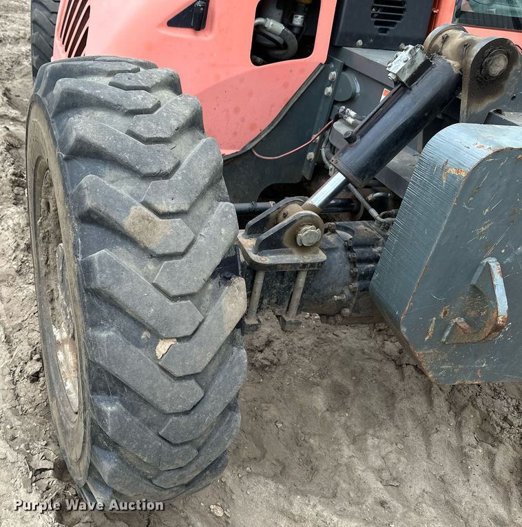 image for item EN3014 2005 JLG G9-43A telehandler