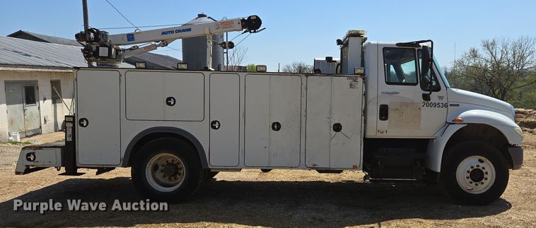 image for item EN3604 2009 International 4400 SBA utility / service truck