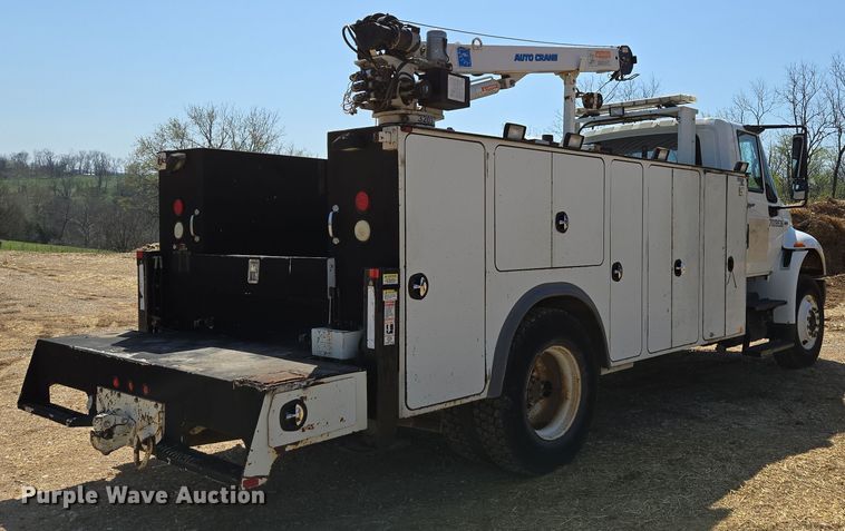 image for item EN3604 2009 International 4400 SBA utility / service truck