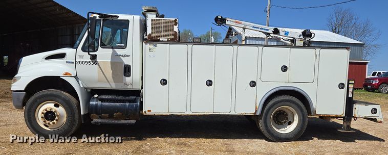 image for item EN3604 2009 International 4400 SBA utility / service truck