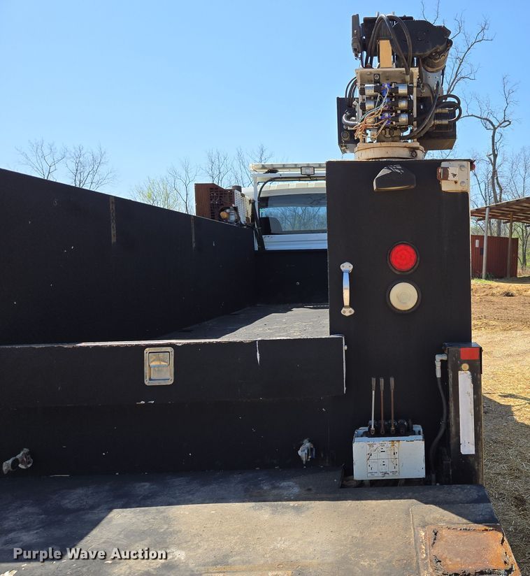 image for item EN3604 2009 International 4400 SBA utility / service truck