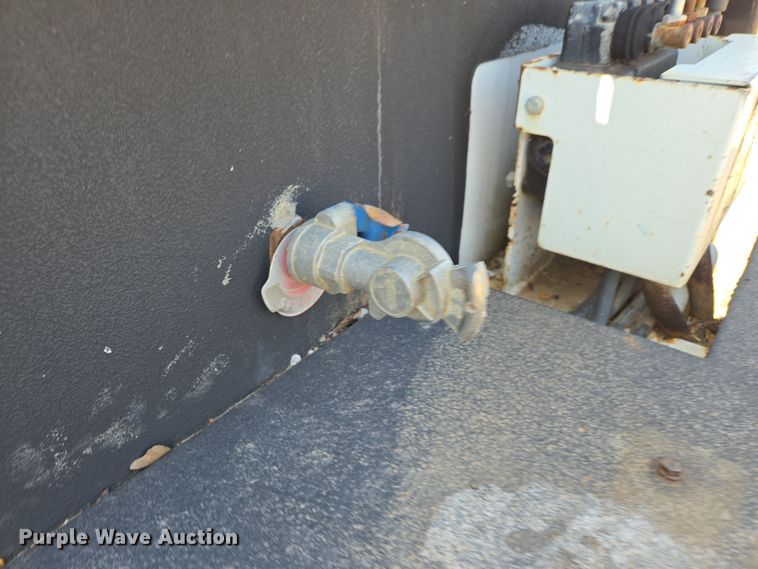 image for item EN3604 2009 International 4400 SBA utility / service truck