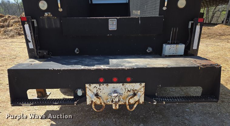 image for item EN3604 2009 International 4400 SBA utility / service truck