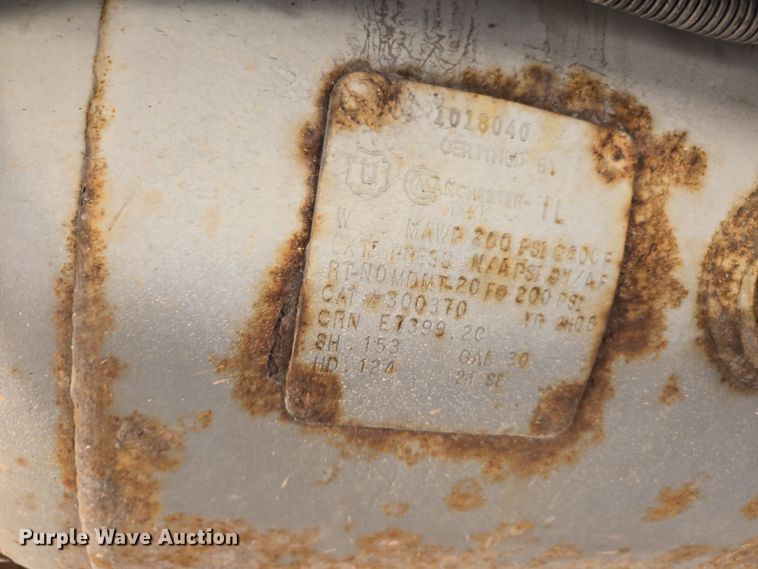 image for item EN3604 2009 International 4400 SBA utility / service truck