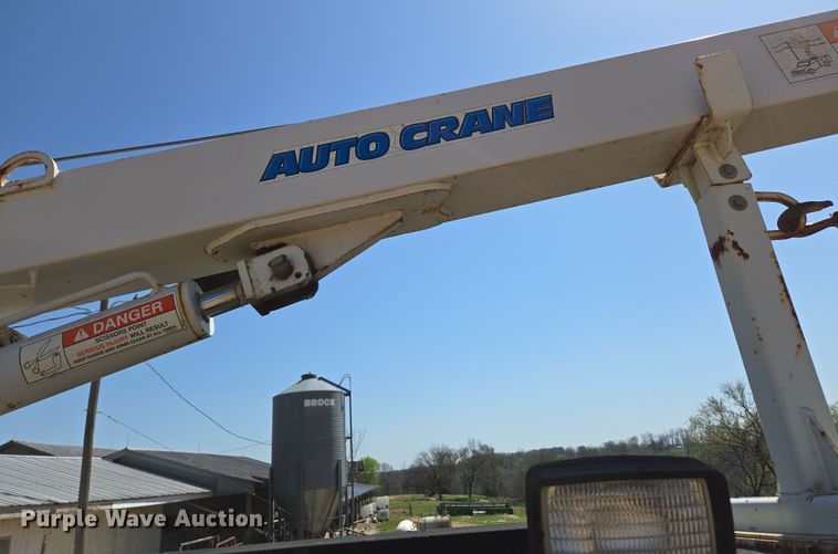 image for item EN3604 2009 International 4400 SBA utility / service truck