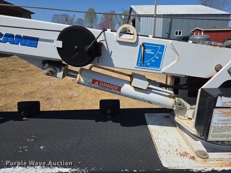 image for item EN3604 2009 International 4400 SBA utility / service truck