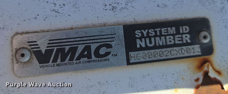 image for item EN3604 2009 International 4400 SBA utility / service truck