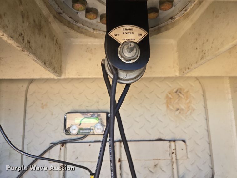 image for item EN3604 2009 International 4400 SBA utility / service truck